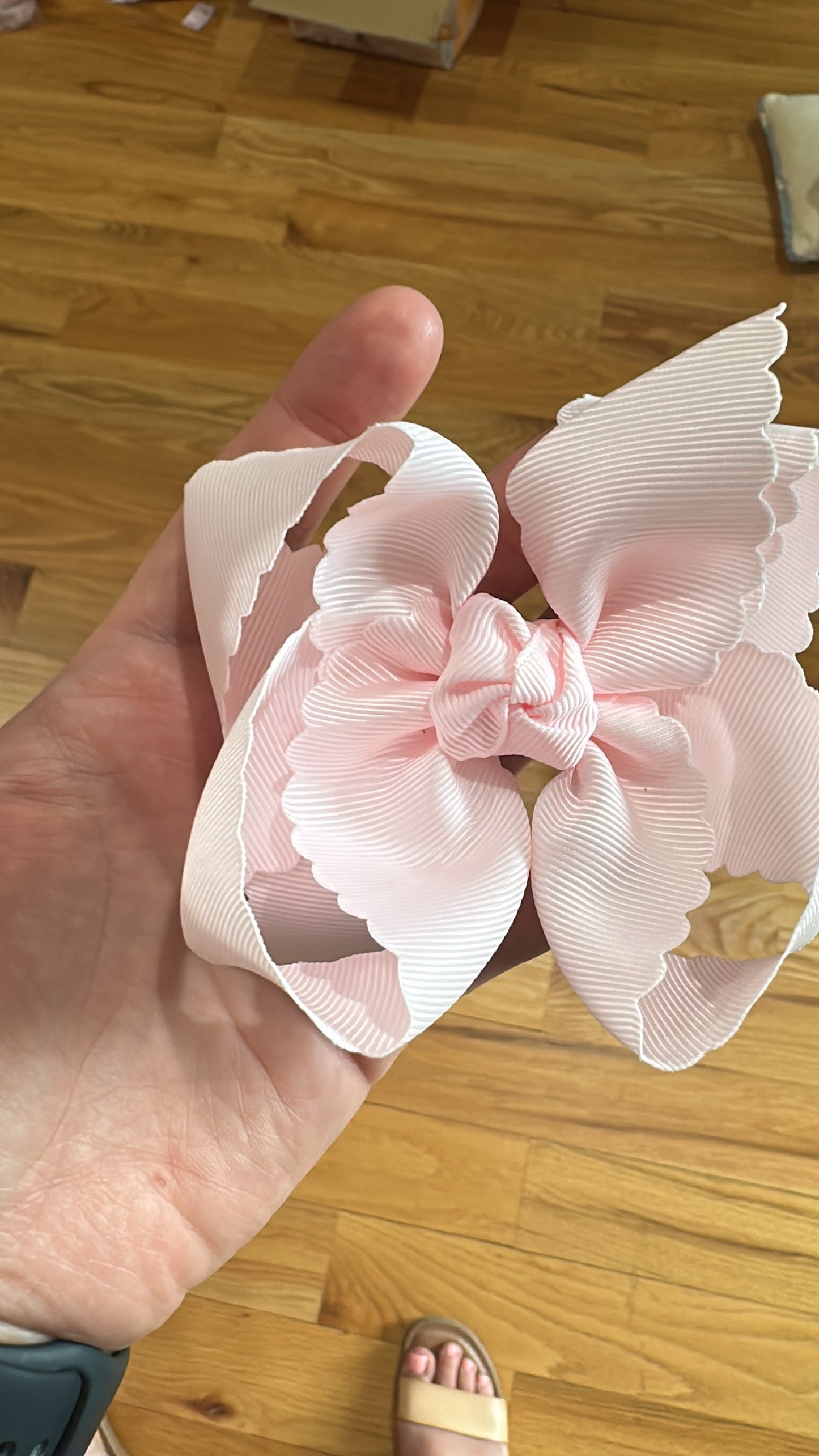 4.5” Scallop Baby Pink