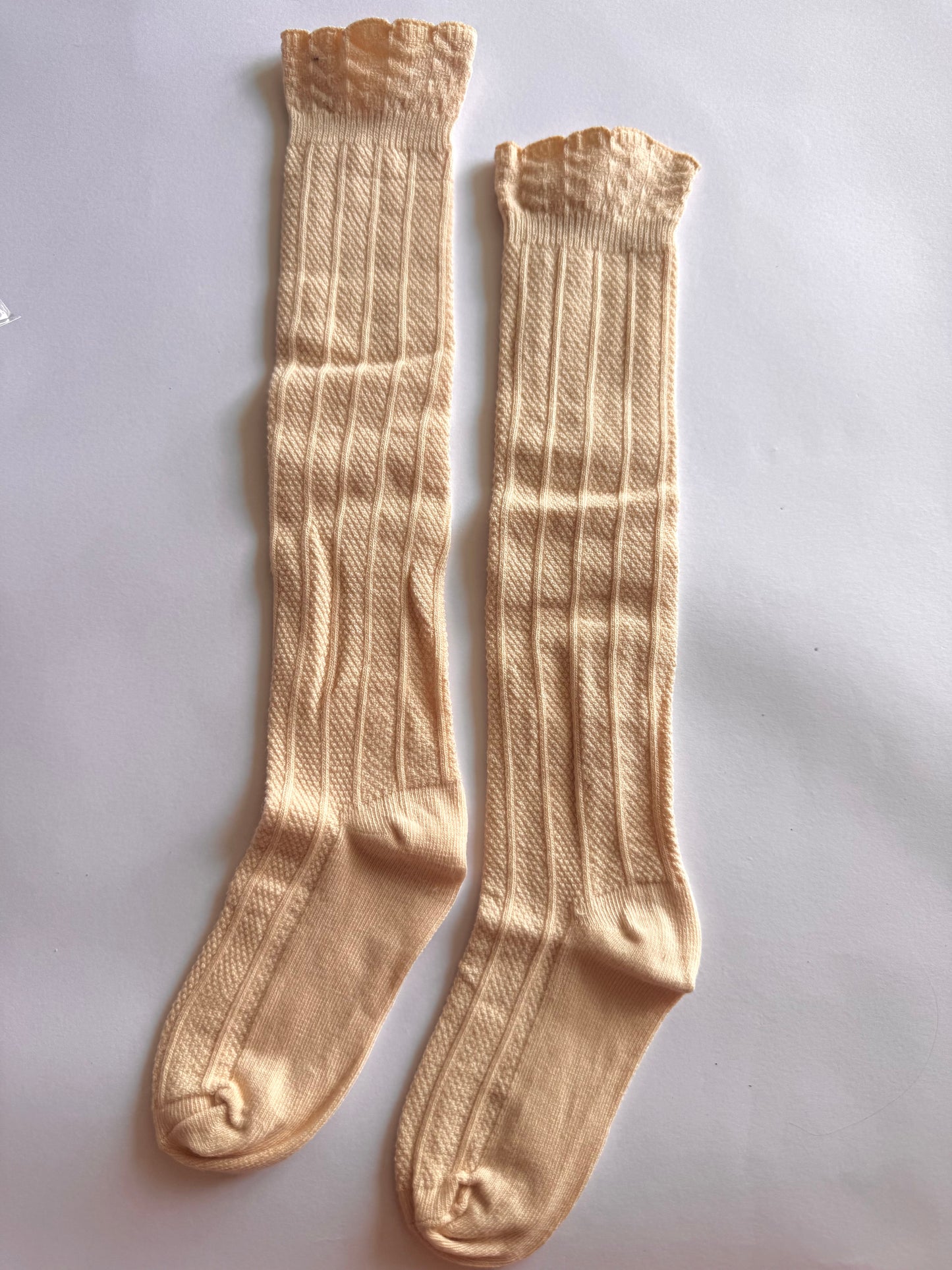 Scallop Knee Socks