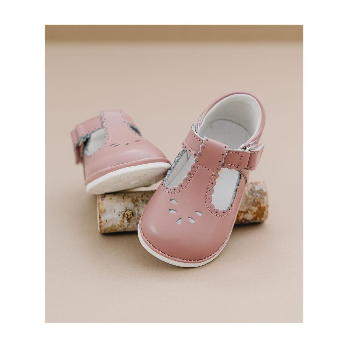 Vintage Rose Dottie Scalloped T-strap Mary Jane Baby (1-7T)