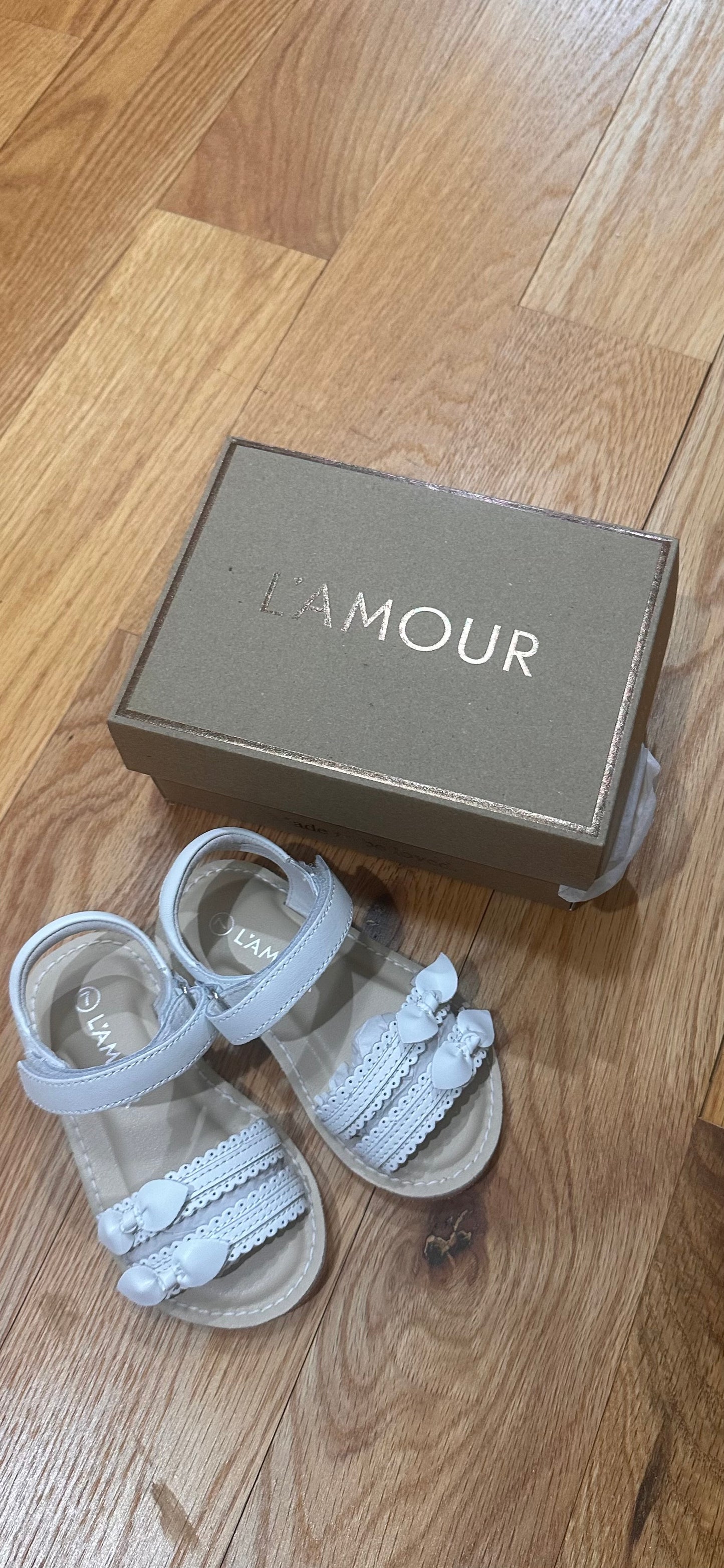 L’Amour sandals