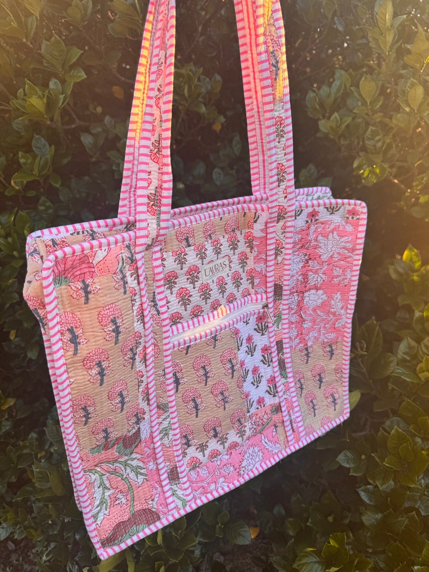 Rosy Grove Zippered Tote 3