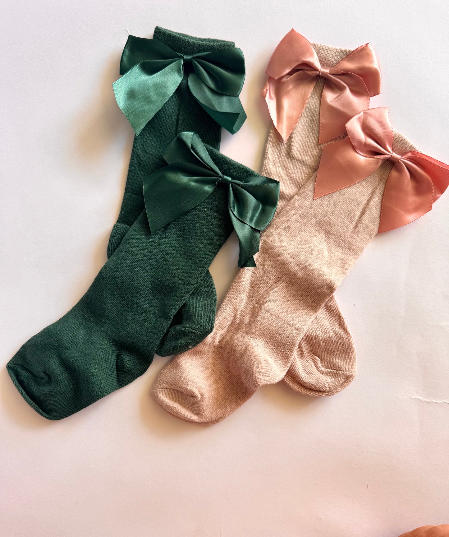 Cable Bow Knee Socks