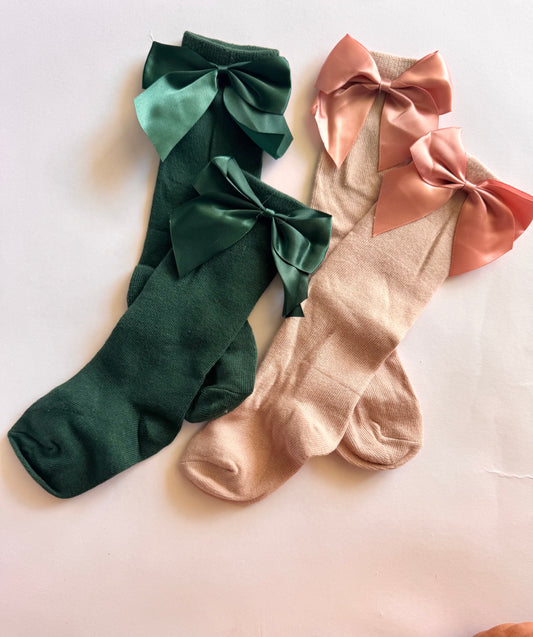 Cable Bow Knee Socks