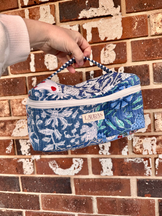 BlueJeans Cosmetic Tote 4