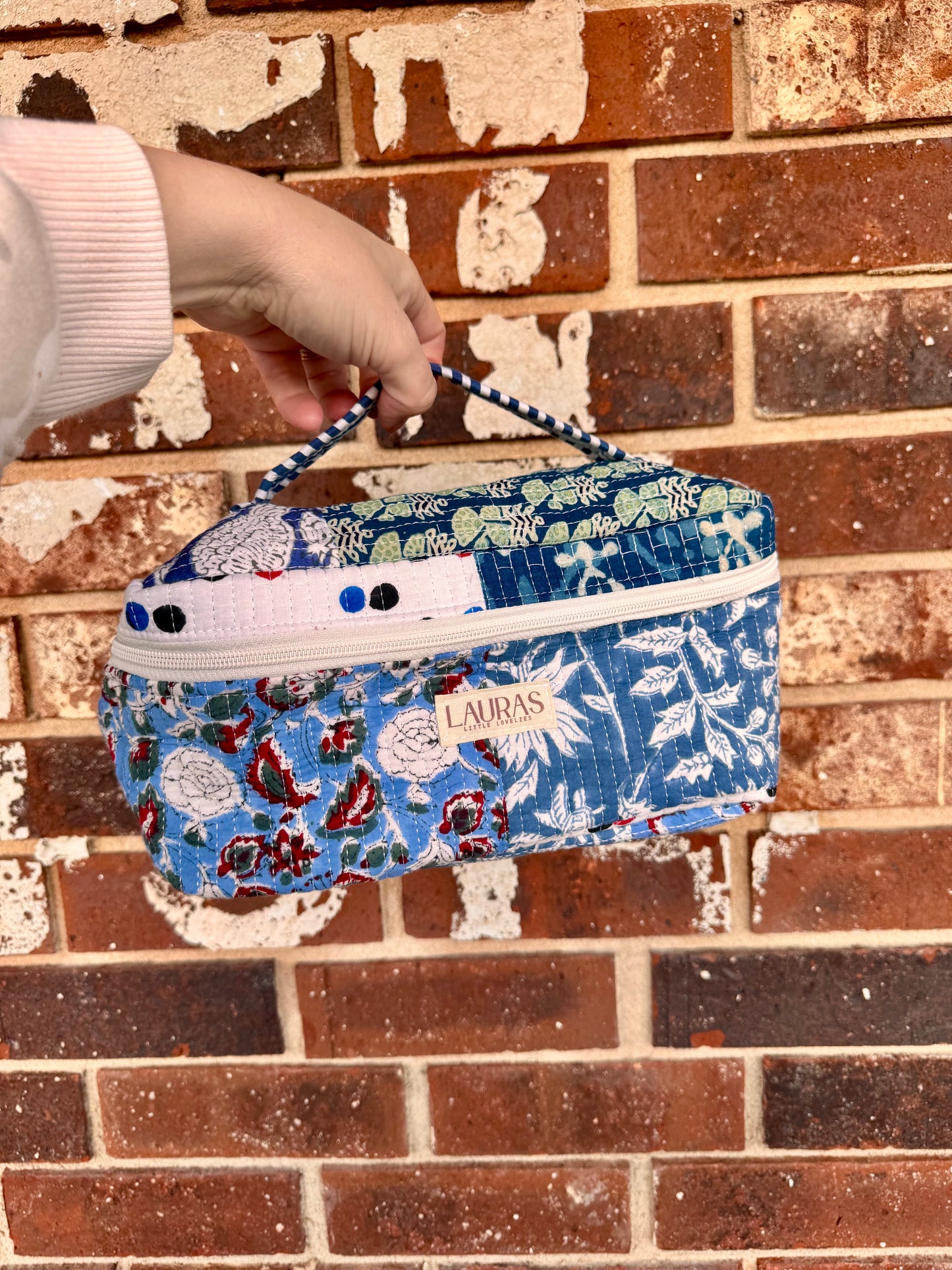 BlueJeans Cosmetic Tote 2