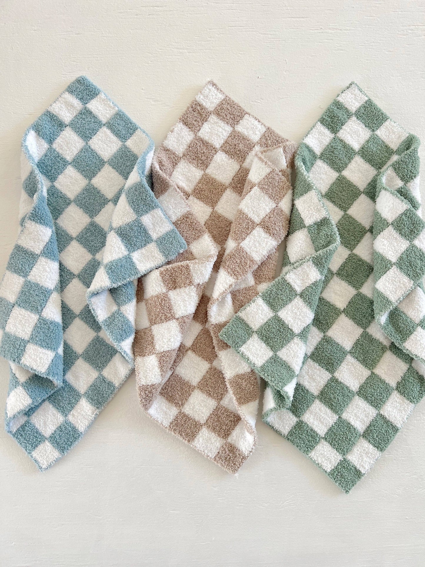 Phufy® Bliss Checkerboard Mini Blanket, Powder