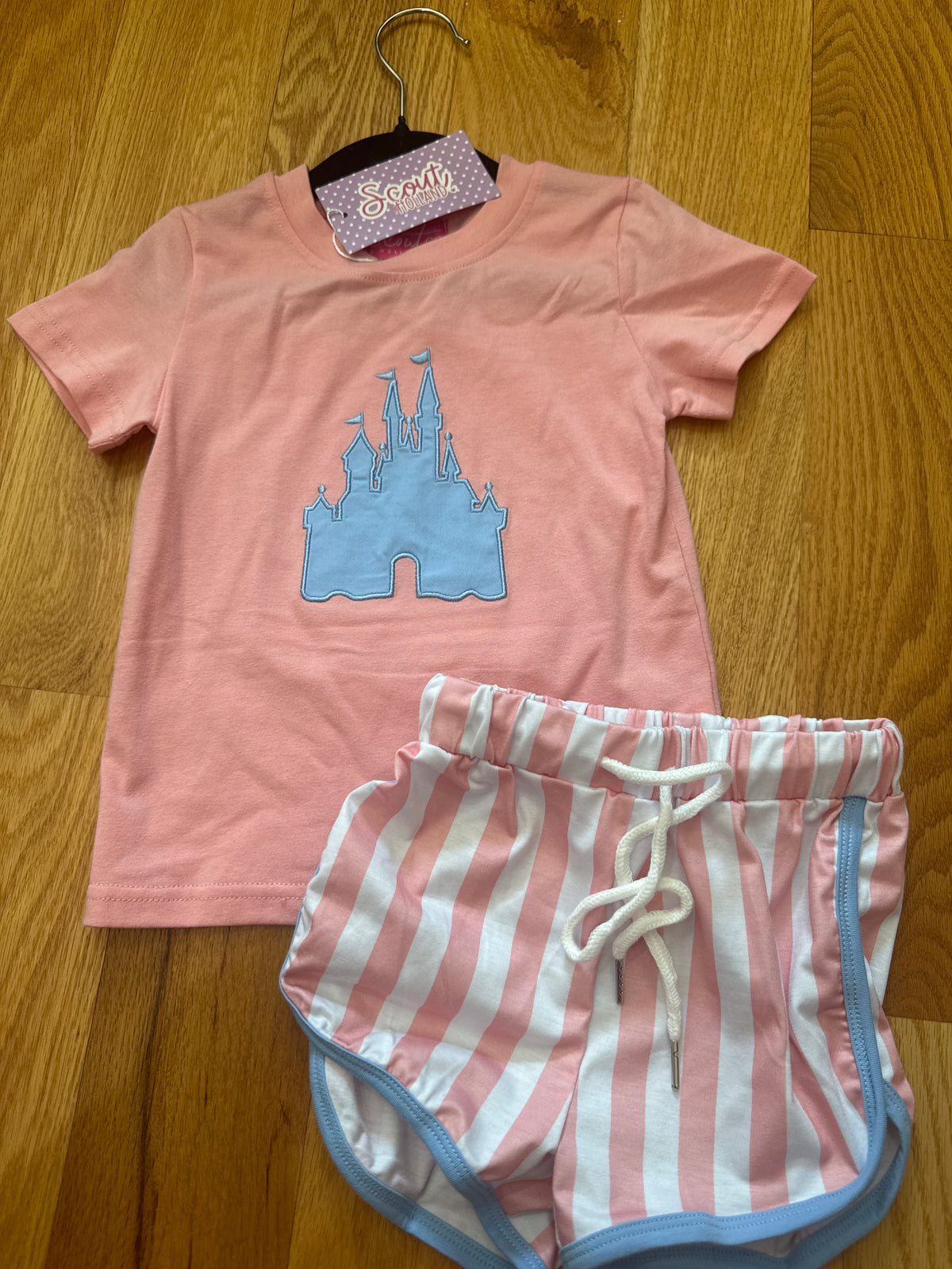 Unisex Castle Shorts Set